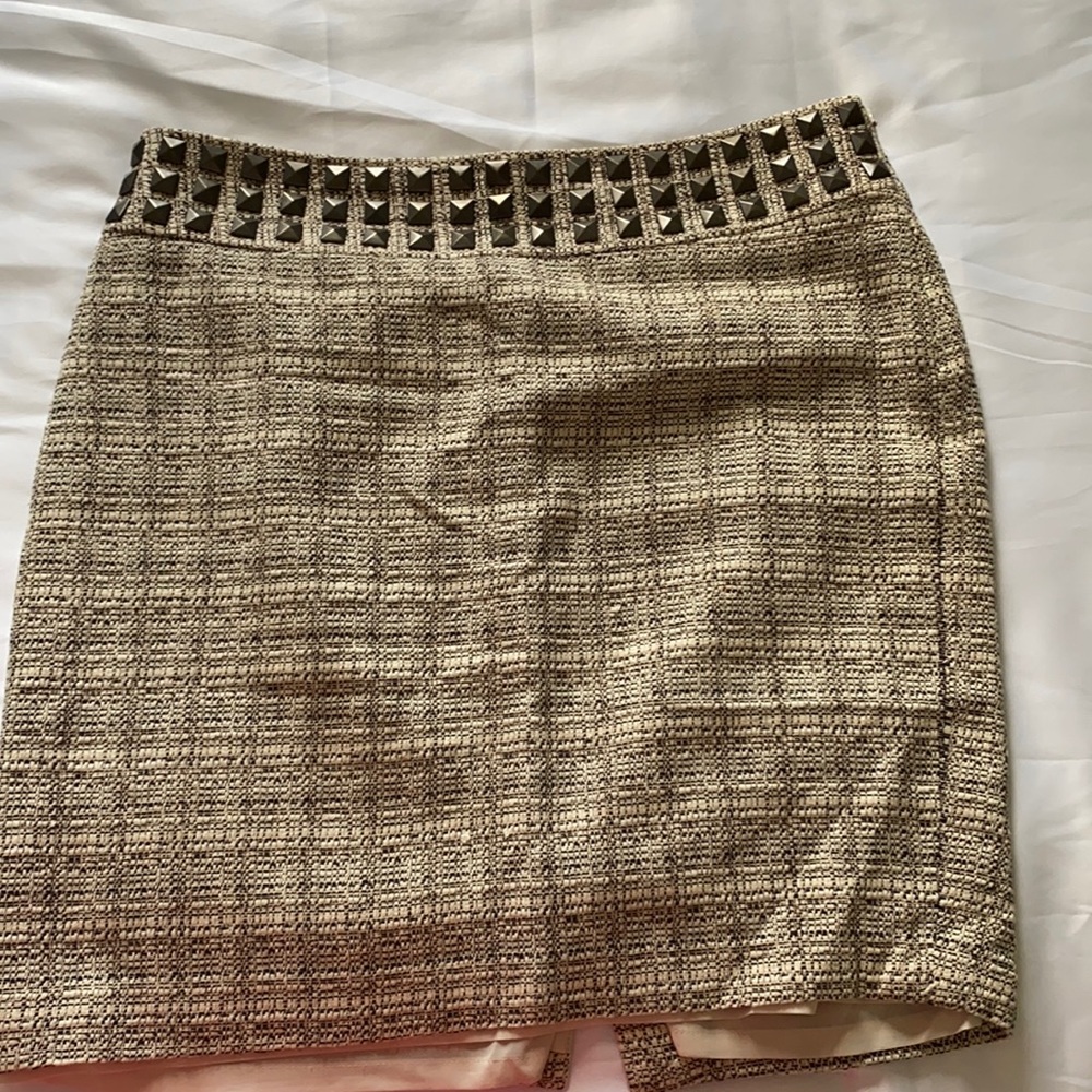 Tweed skirt with studs